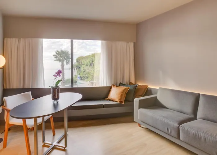 Hotel Doubletree By Hilton